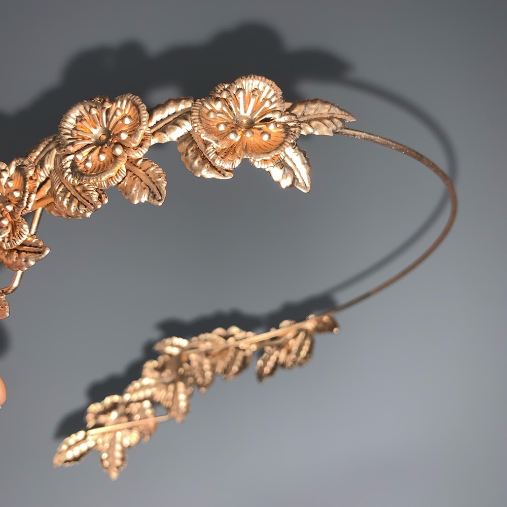 Faux gold goddess crown